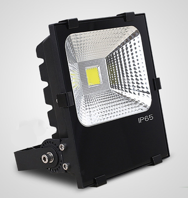 LED FLOOD LIGHT
